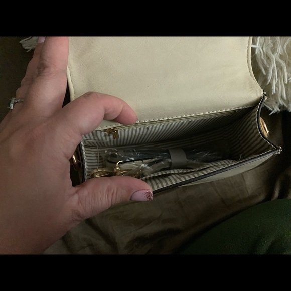 Purse - Picture 4 of 5